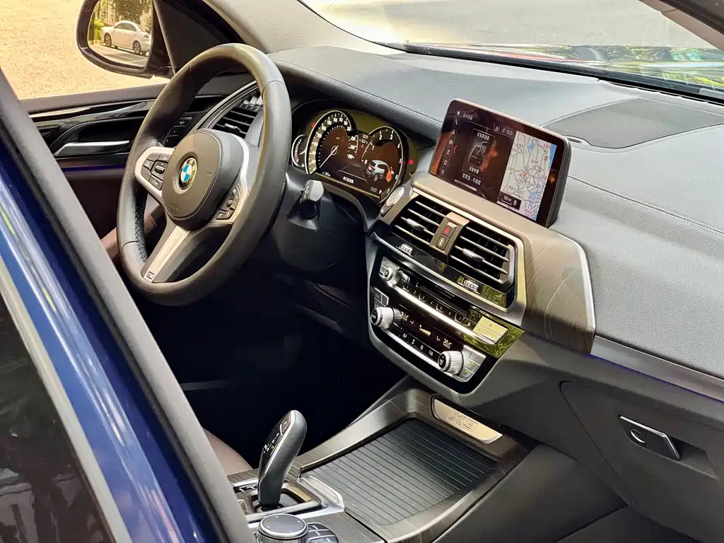 BMW X3 2019 — фото 12