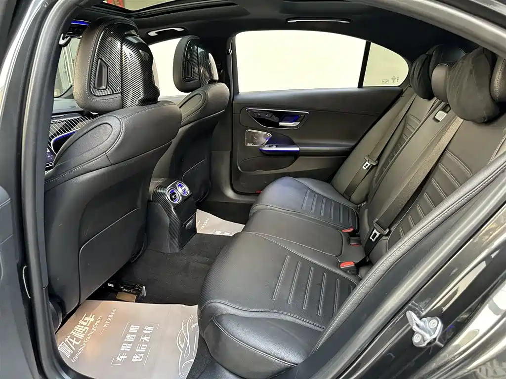 Mercedes-Benz C-Class 2023 — фото 11