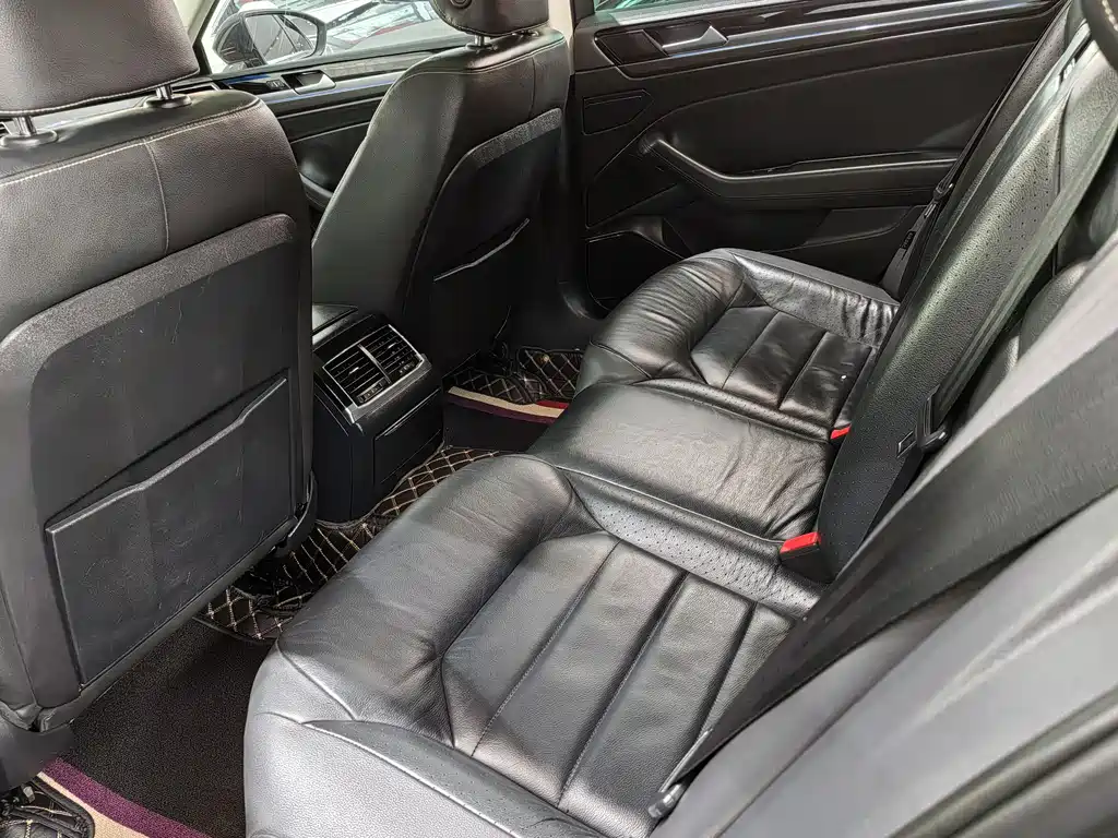 Volkswagen Phideon 2017 — фото 13