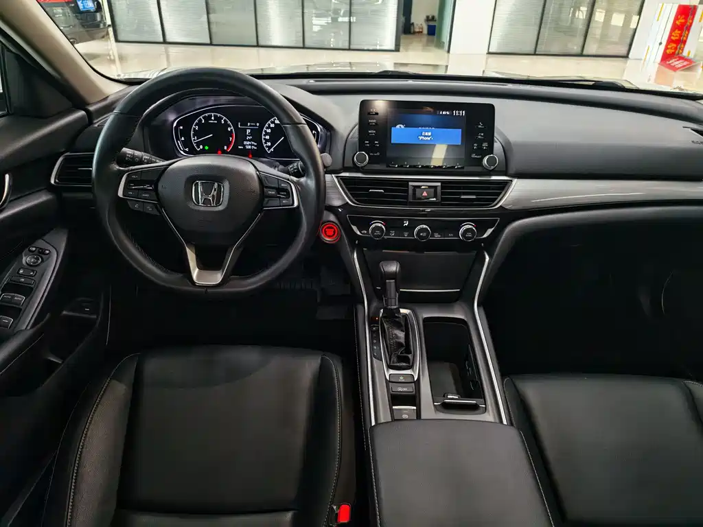 Honda Inspire 2019 — фото 5