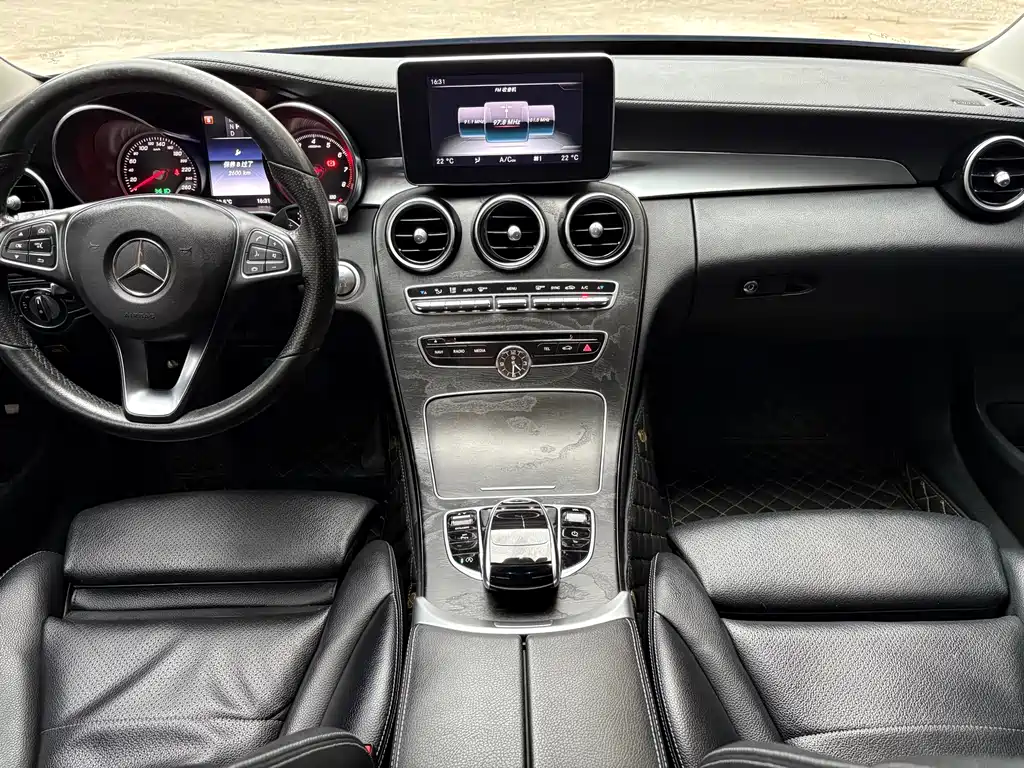 Mercedes-Benz C-Class 2017 — фото 4