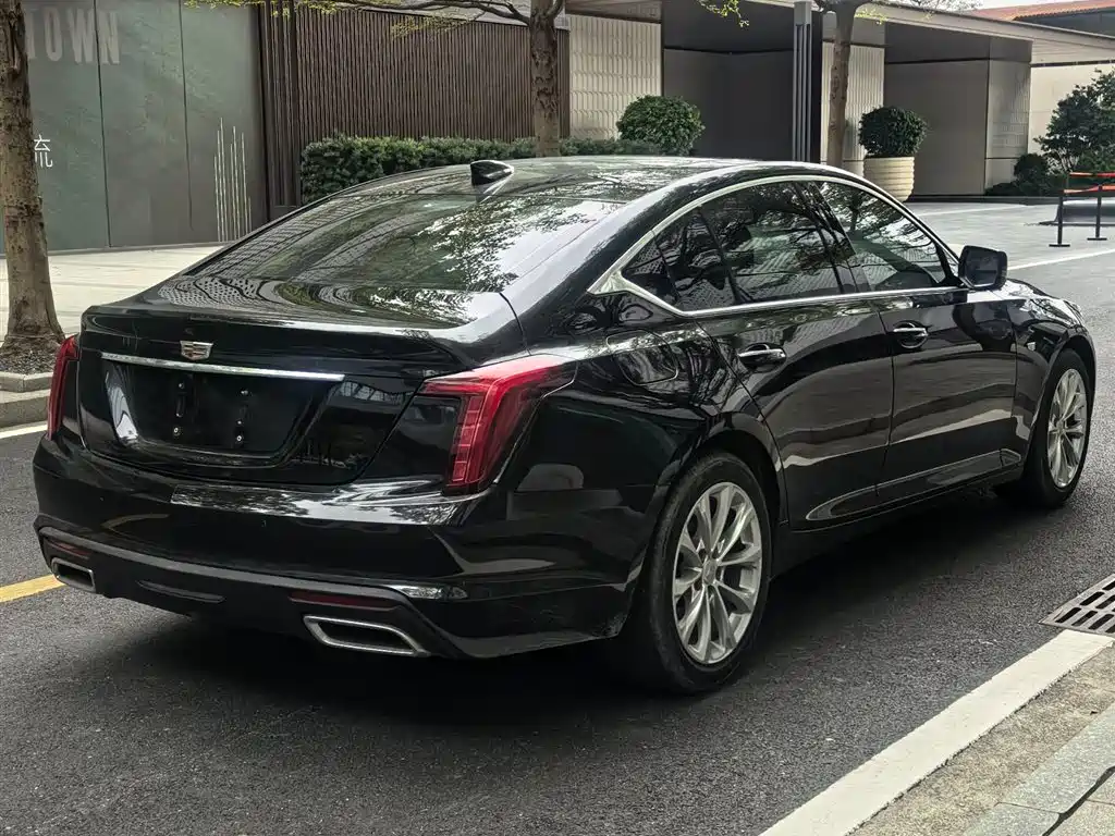 Cadillac CT5 2022 — фото 9