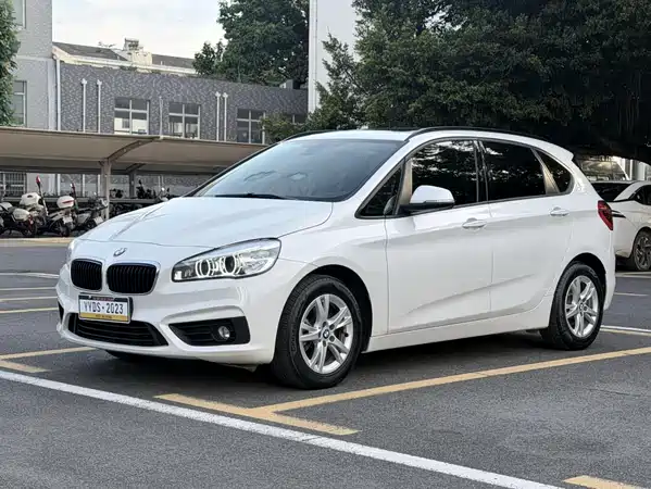 BMW 2 Series Station Wagon 2017