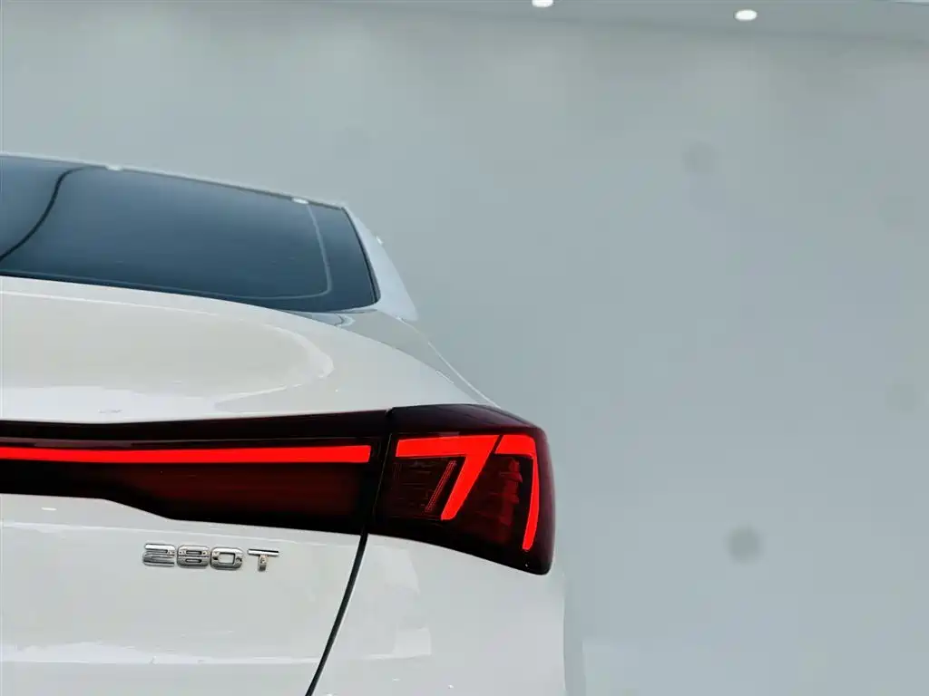 Changan Escape 2022 — фото 11