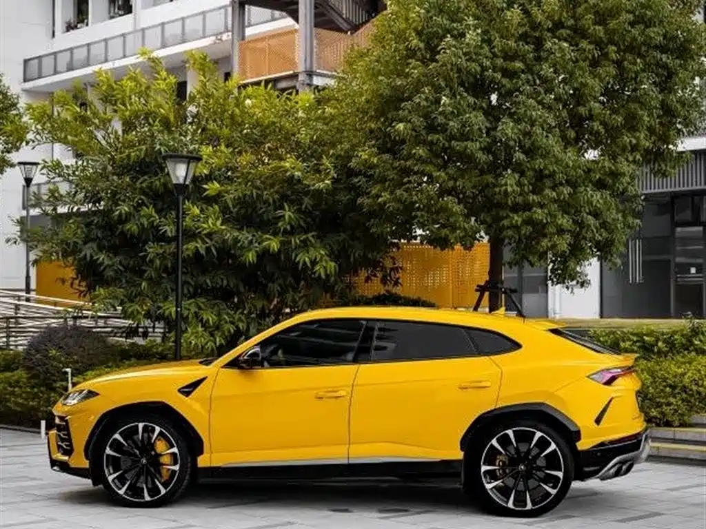 Lamborghini Urus 2019 — фото 13