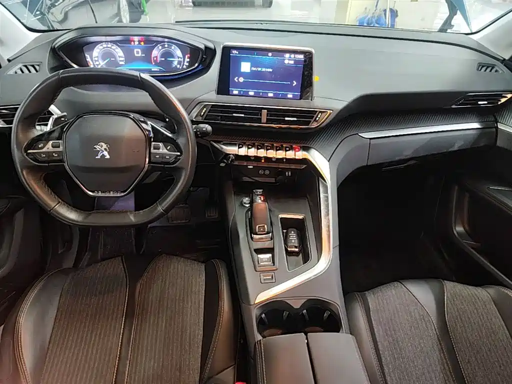 Peugeot 5008 2018 — фото 14