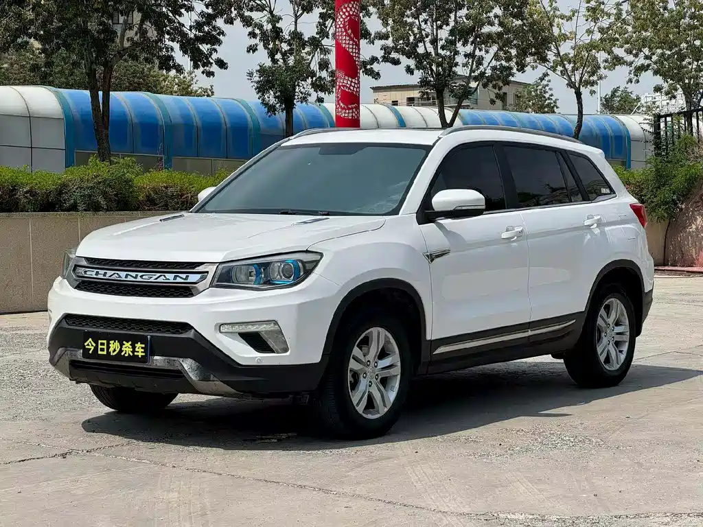 Changan CS75 2018 — фото 1