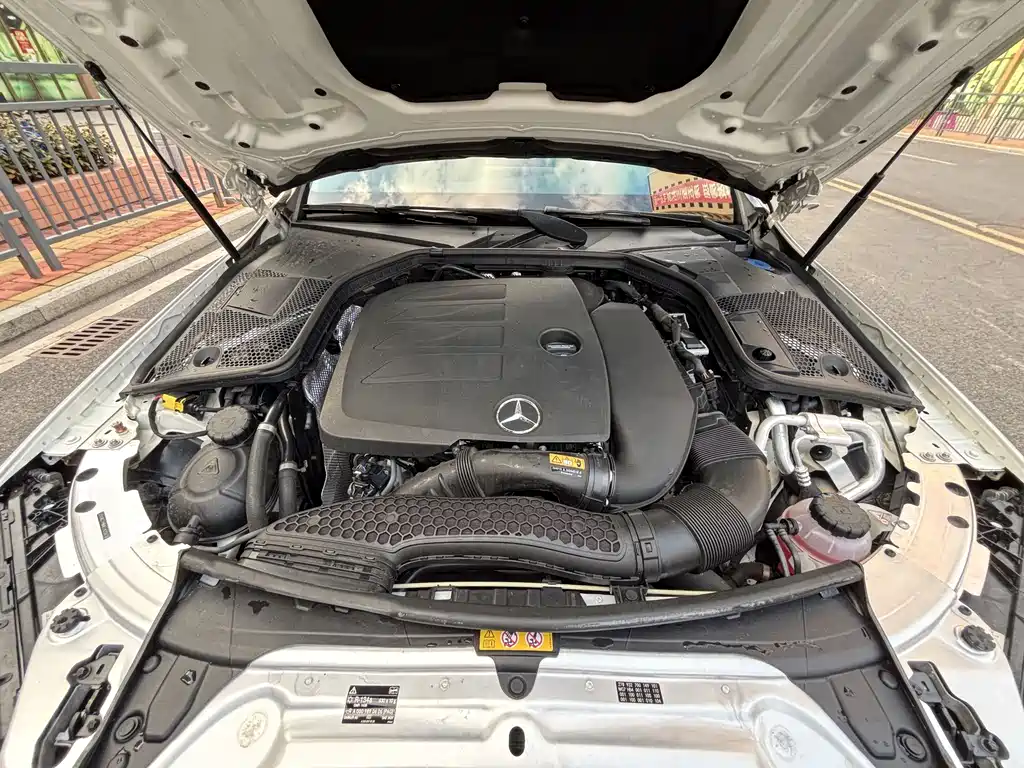 Mercedes-Benz C-Class 2019 — фото 15
