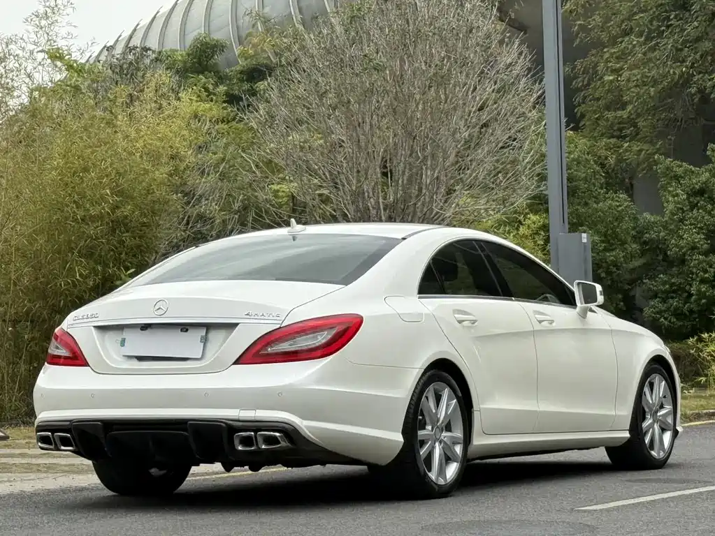 Mercedes-Benz CLS 2015 — фото 6