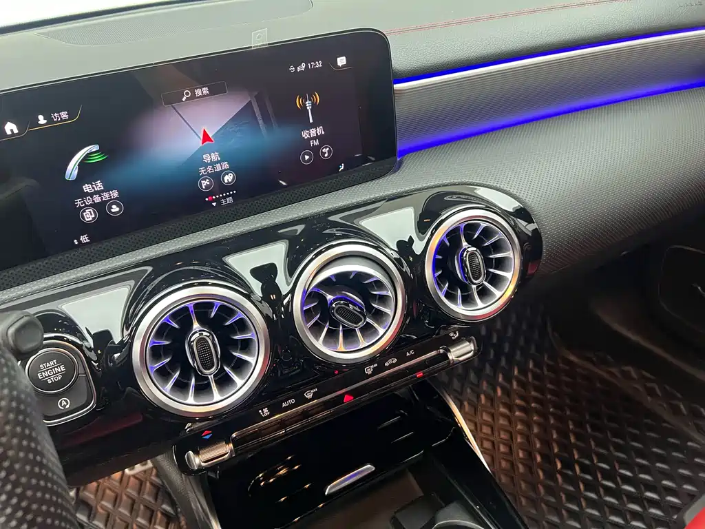 Mercedes-Benz A-Class AMG 2022 — фото 16
