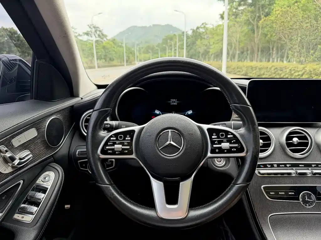 Mercedes-Benz C-Class 2020 — фото 11