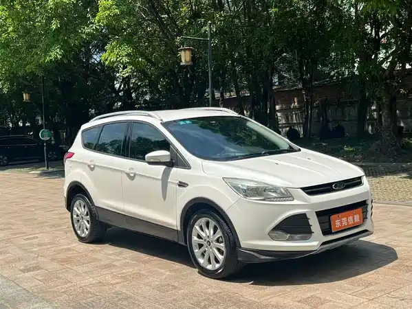Ford Kuga 2015