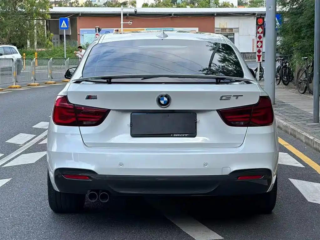 BMW 3 Series GT 2020 — фото 15
