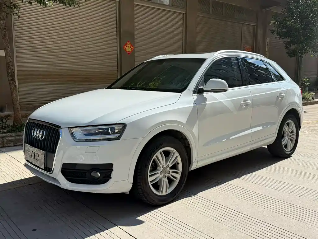 Audi Q3 2014 — фото 1