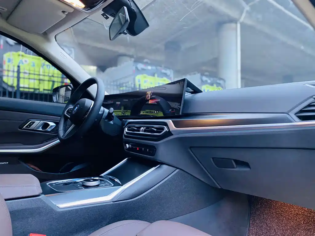 BMW i3 2024 — фото 9