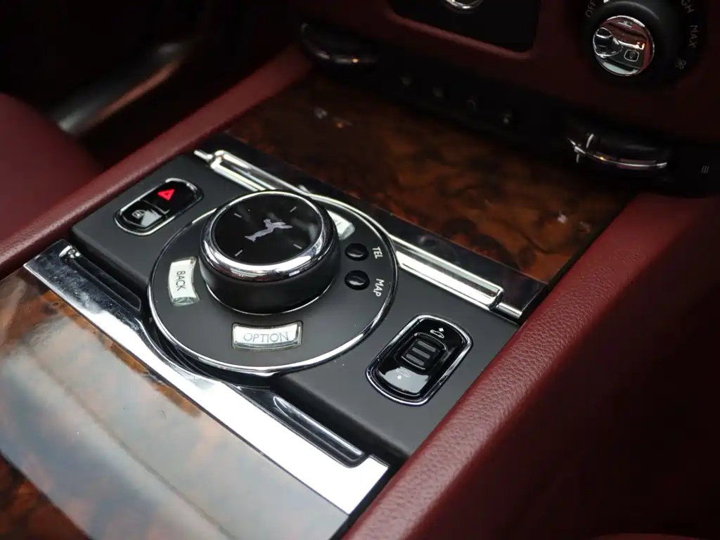 Rolls-Royce Ghost 2014 — фото 10