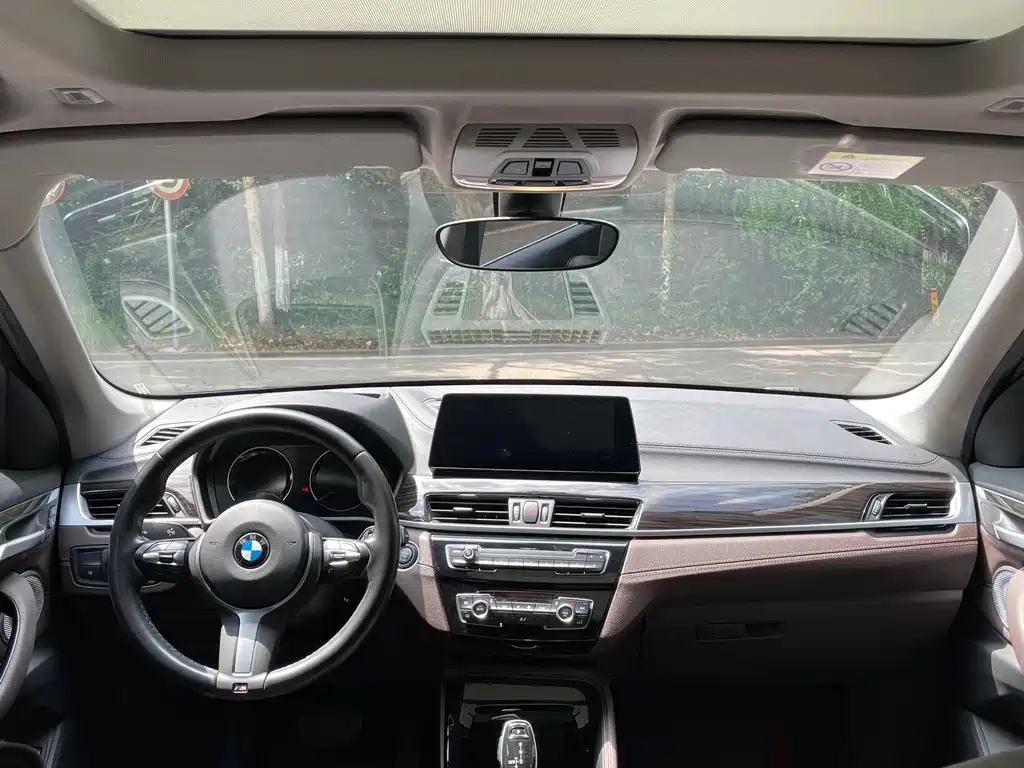 BMW X1 2021 — фото 12