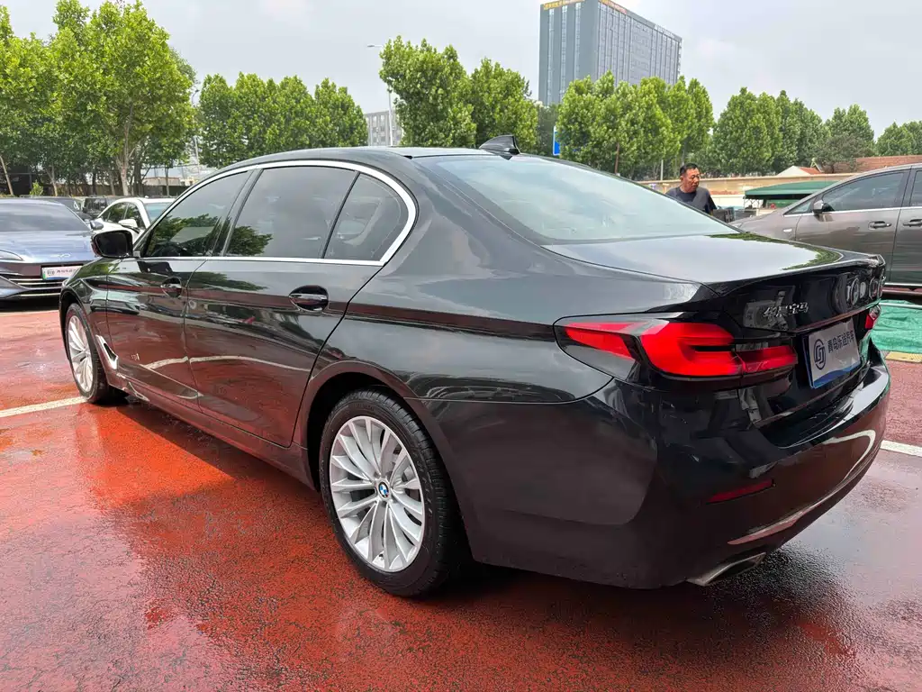 BMW 5 Series 2022