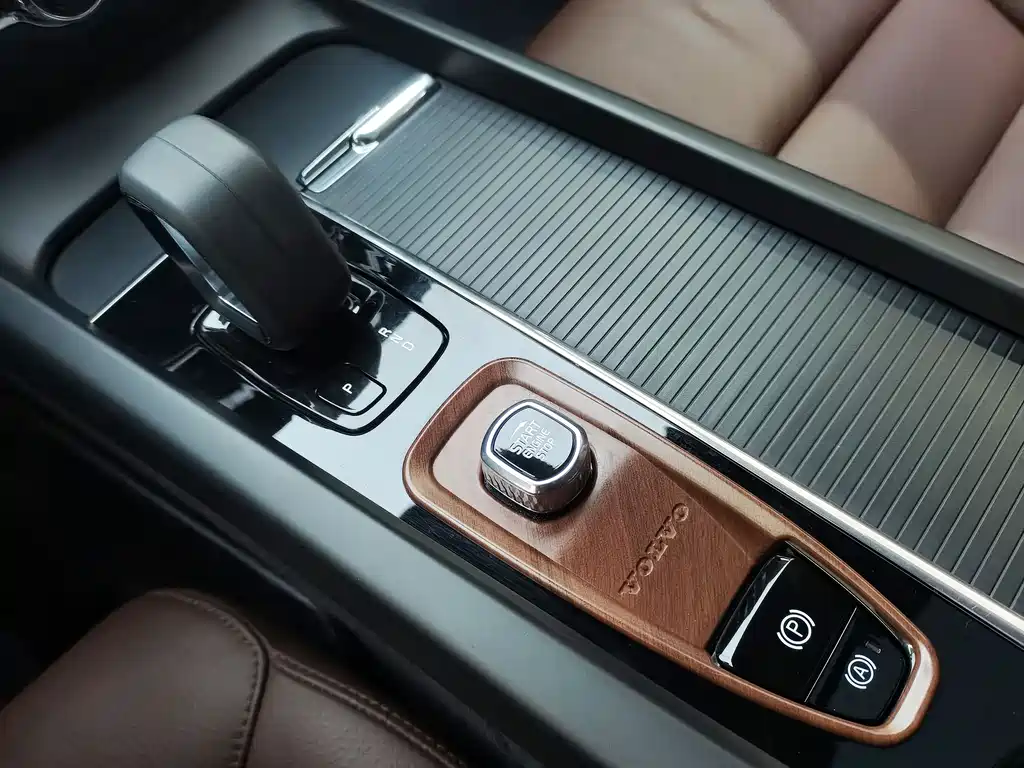 Volvo S60 2022 — фото 20