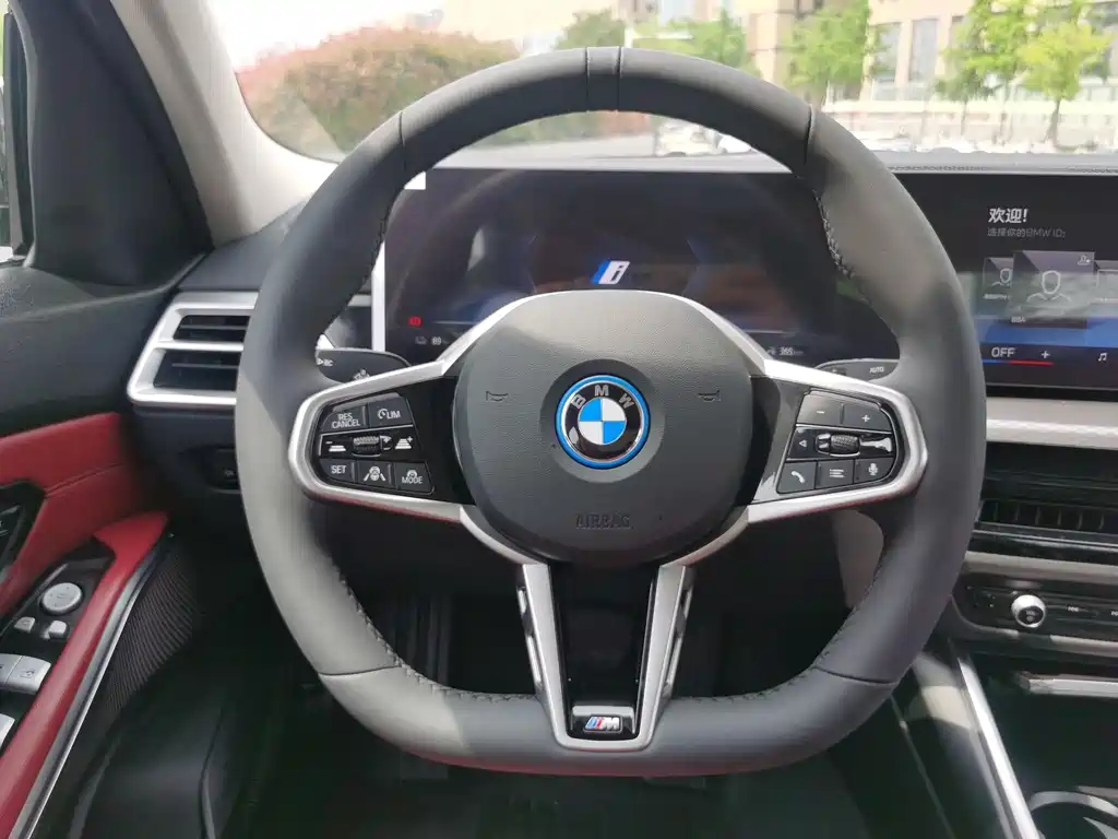 BMW i3 — фото 14
