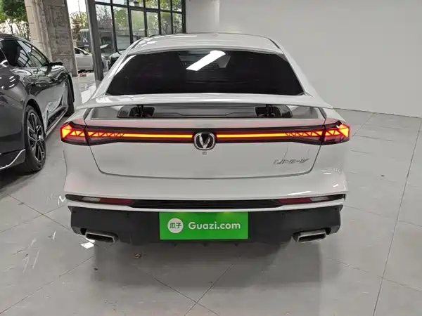Changan UNI-V 2024