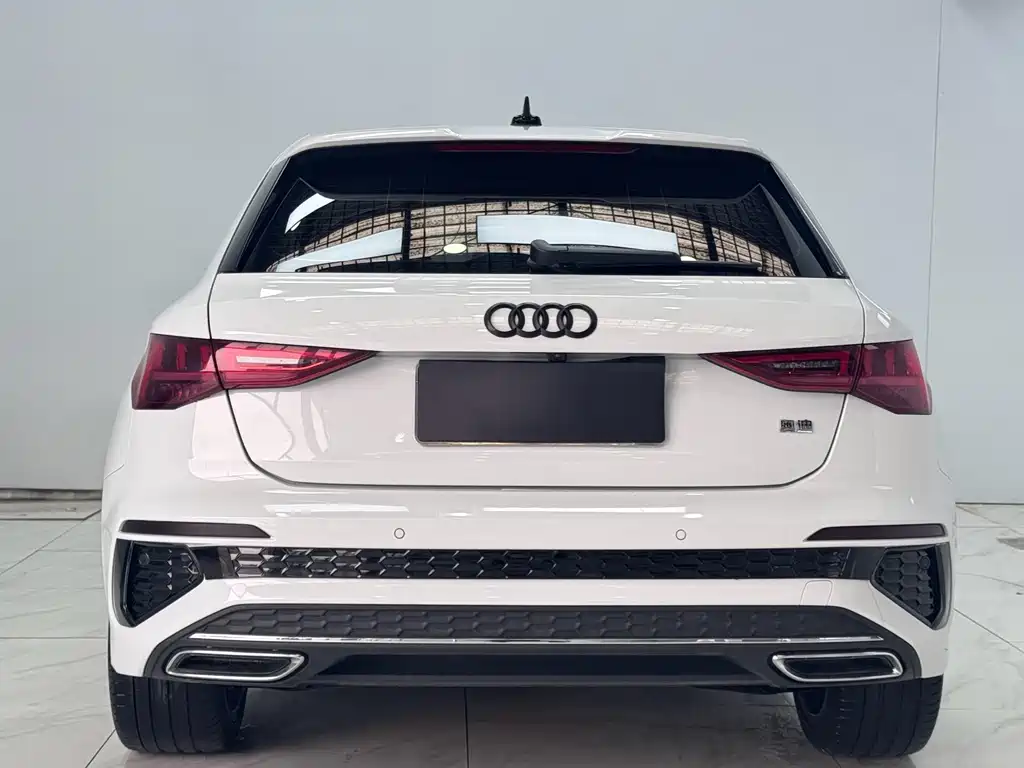 Audi A3 2022 — фото 5
