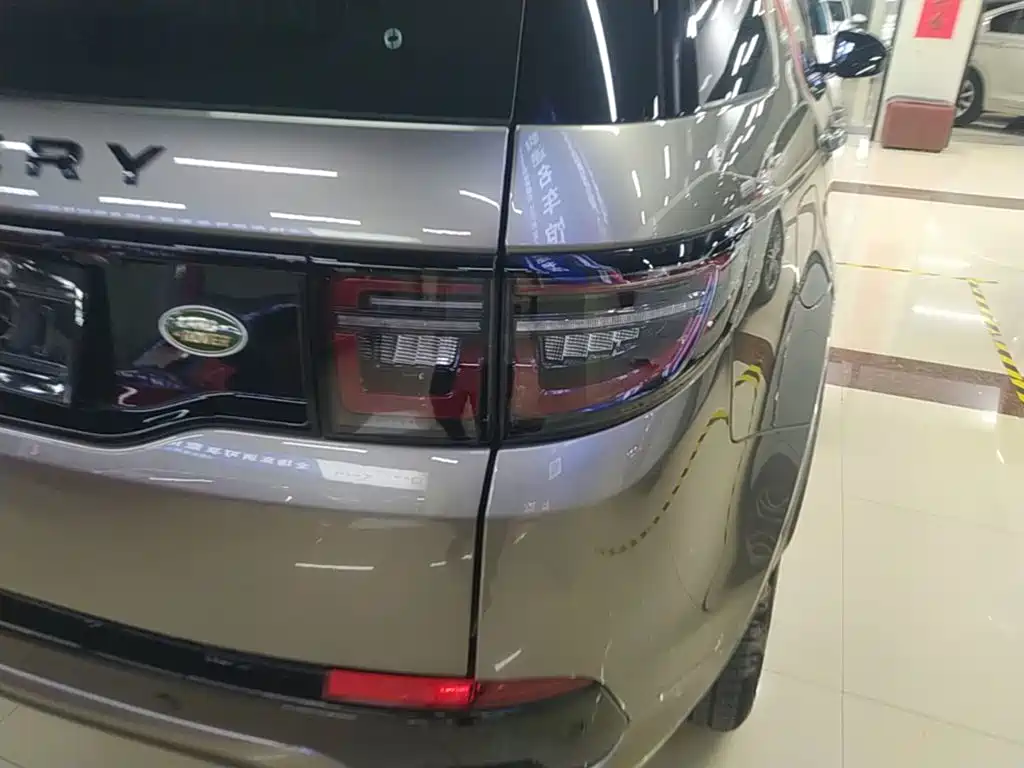 Land Rover Discovery Sport 2022 — фото 8