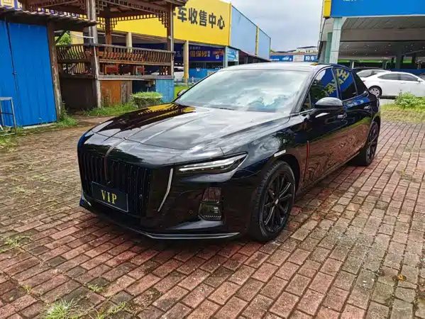Hongqi H5 2025