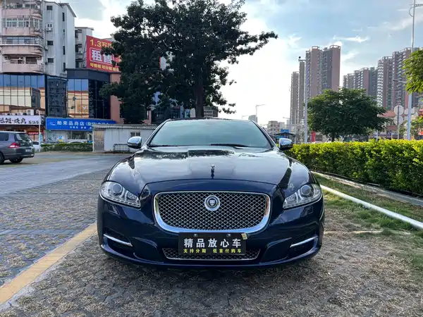 Jaguar XJ 2013