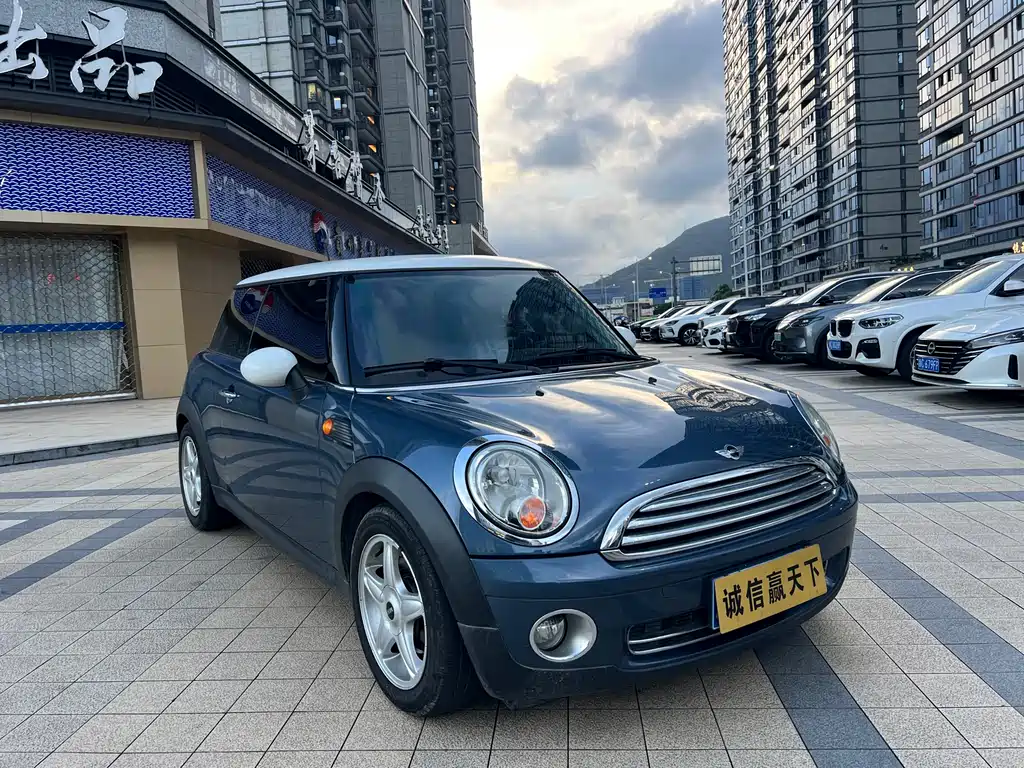 MINI Mini 2010