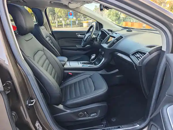 Ford Edge 2016
