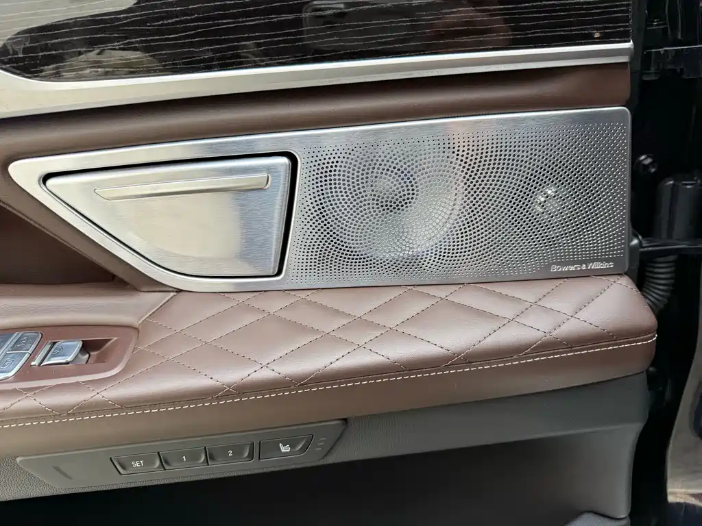 BMW 7 Series 2022 — фото 11