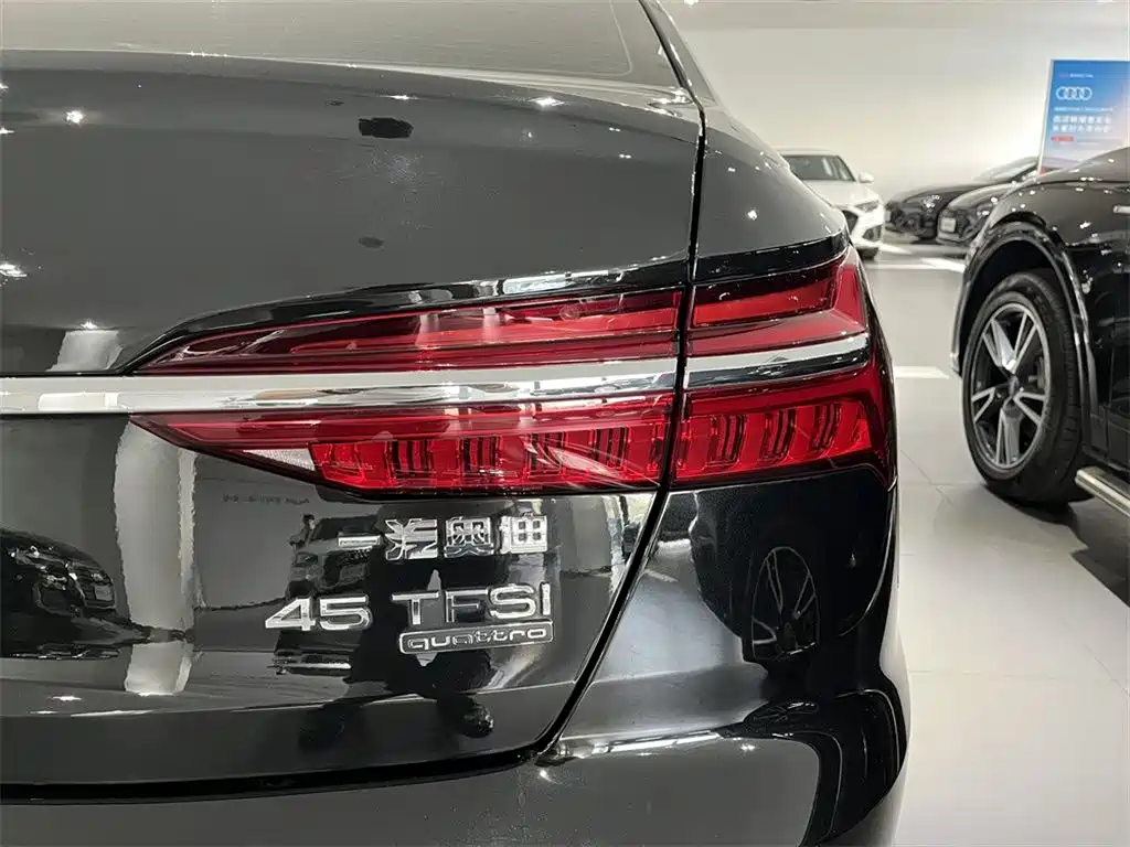 Audi A6L 2022 — фото 14