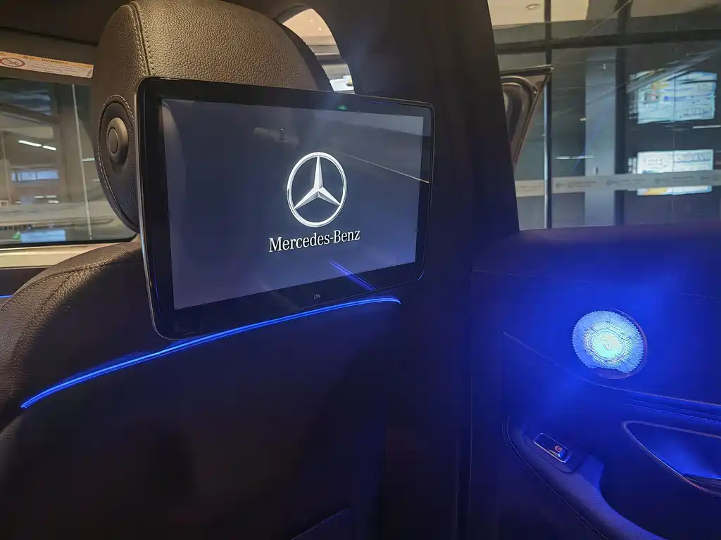 Mercedes-Benz GLC 2020 — фото 18
