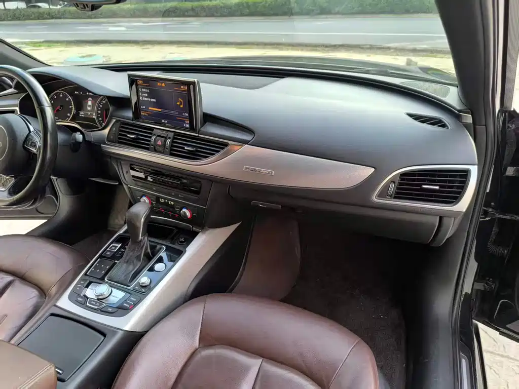 Audi A6L 2018 — фото 11