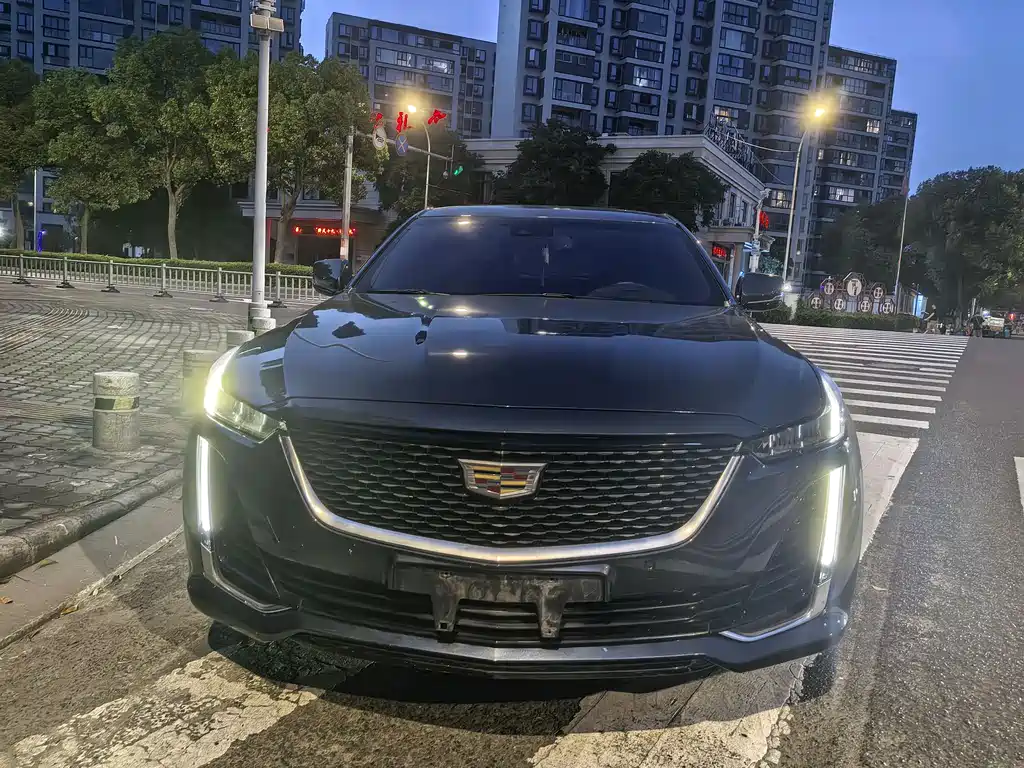 Cadillac CT5 2022 — фото 2