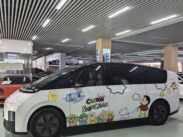 Li Auto MEGA 2025