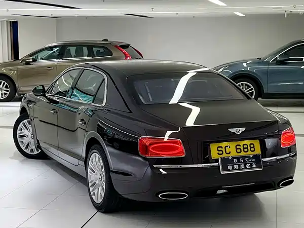 Bentley Flying Spur 2015