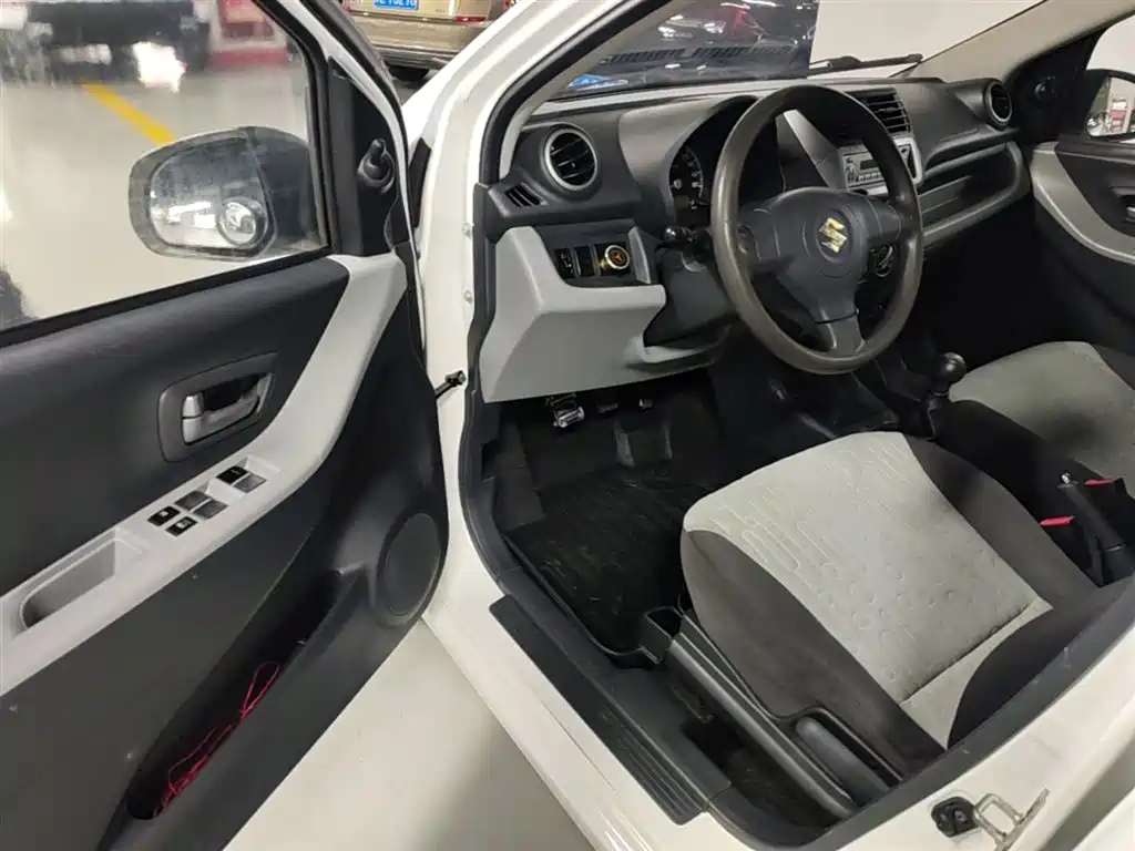 Suzuki Alto 2017 — фото 16