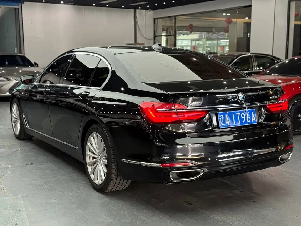 BMW 7 Series 2016 — фото 3