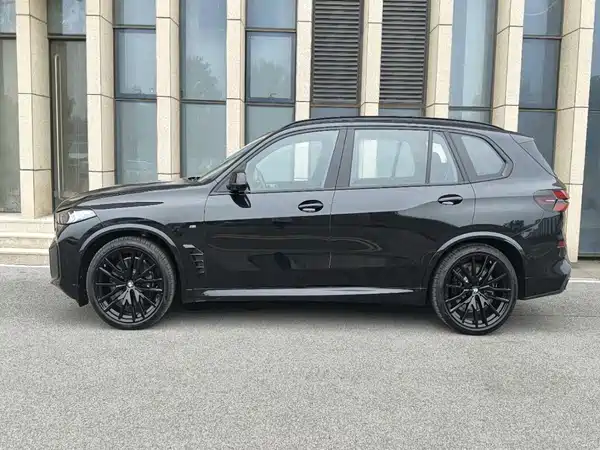 BMW X5 2025