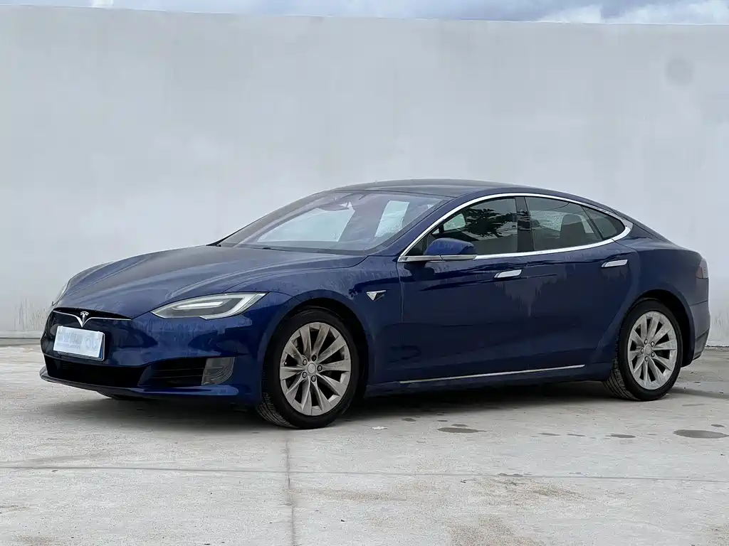 Tesla Model S 2017 — фото 1