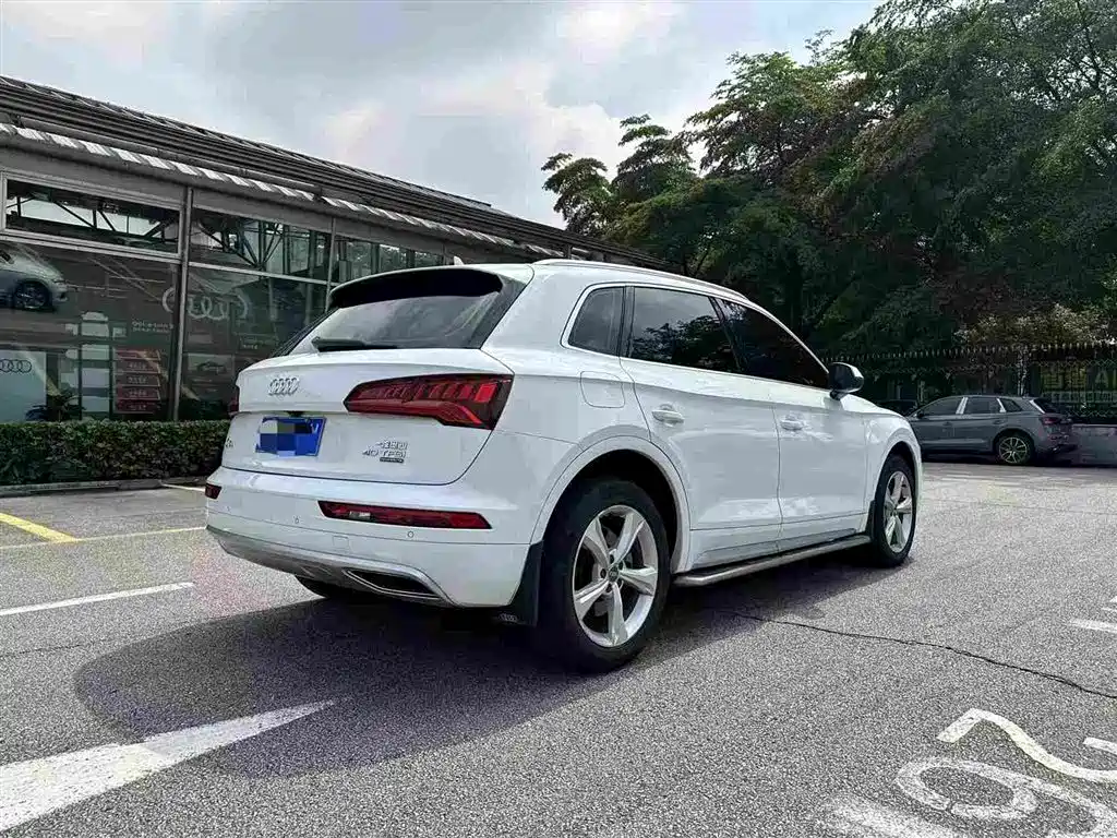 Audi Q5L 2019 — фото 4