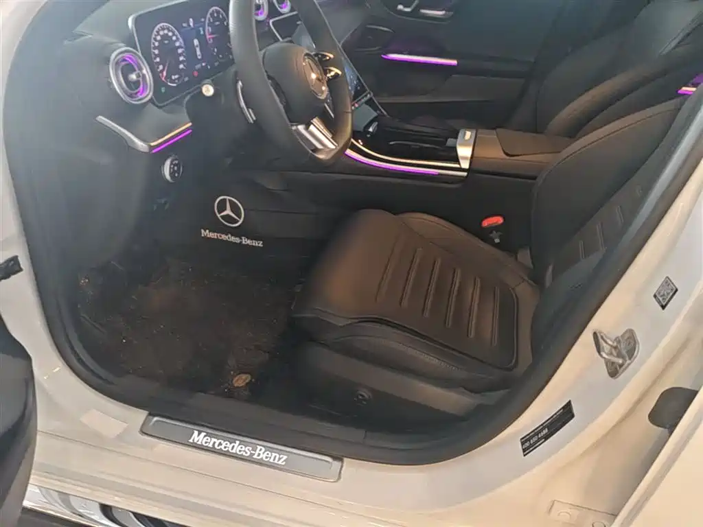 Mercedes-Benz C-Class 2024 — фото 15