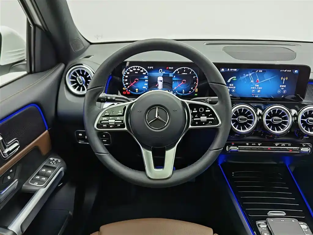 Mercedes-Benz GLB 2023 — фото 11