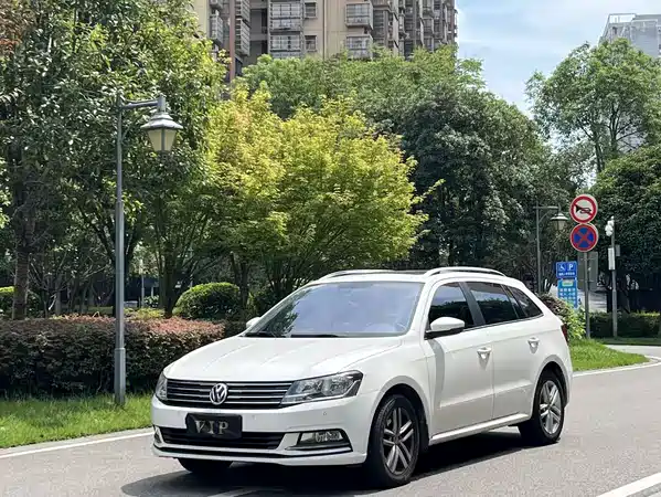 Volkswagen Gran Lavida 2015