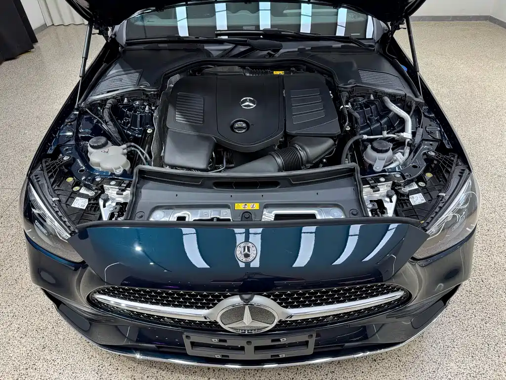 Mercedes-Benz C-Class 2023 — фото 35