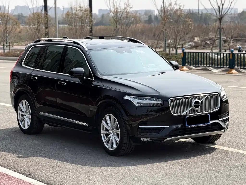 Volvo XC90 2017 — фото 3