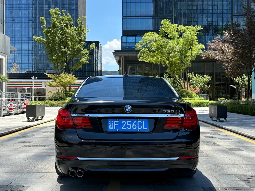 BMW 7 Series 2014 — фото 5