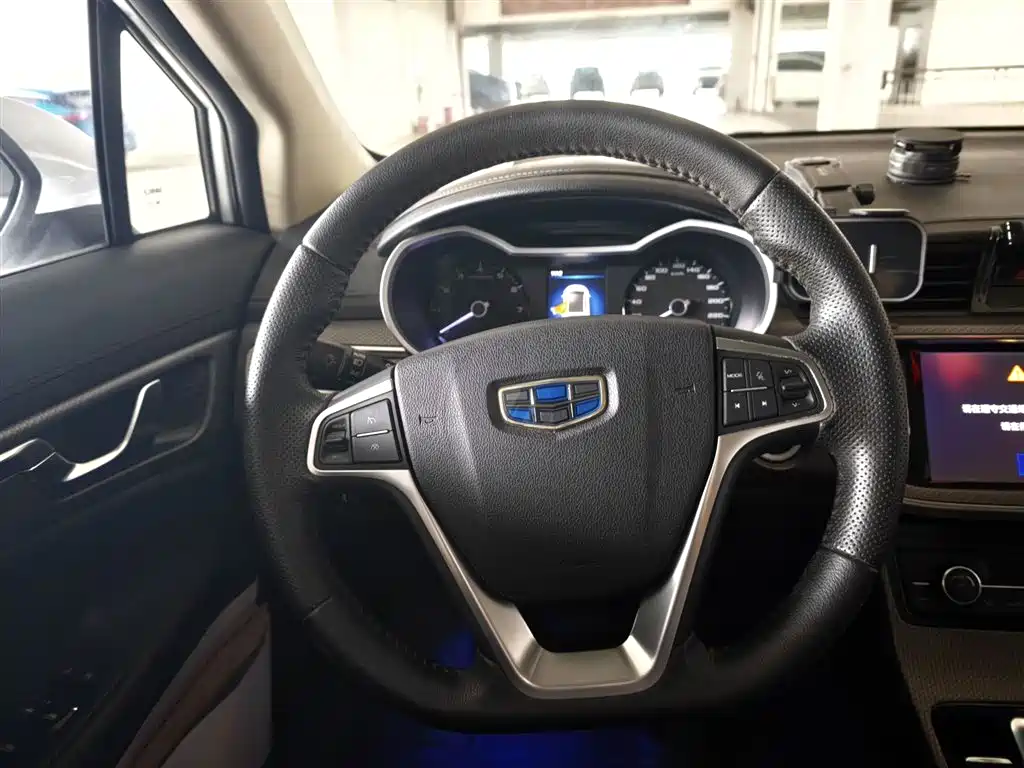 Geely Emgrand GS 2016 — фото 3